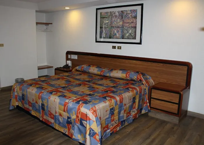 Del Sur Hotel *